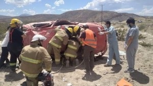 Vuelco en la Ruta 40 dejó varios heridos, cerca de Taquimilán