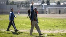 Imagen de Detuvieron por algunas horas a un joven mapuche que fue a visitar a Jones Huala al penal de Esquel