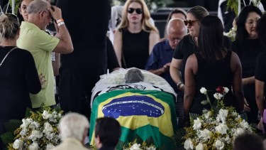 El presidente de Brasil asistirá a las 9 al estadio del Santos. Foto gentileza