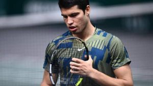 Alcaraz se lesionó y no jugará el Abierto de Australia