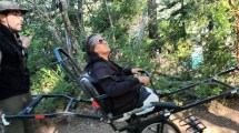 Imagen de Tiene 59 años y perdió las dos piernas: «Estos guardaparques hicieron que pueda conocer paisajes hermosos. Soy feliz”