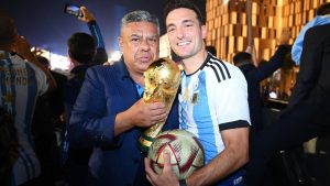 «Chiqui» Tapia despejó dudas y afirmó que Scaloni sigue en la Selección: «ni bien venga, firmará»
