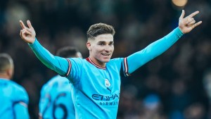 Tras brillar en el Mundial de Qatar 2022, Manchester City le dará un premio a Julián Álvarez