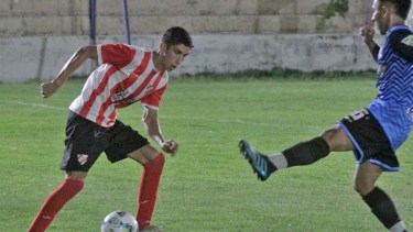 El Rojo se quedó con un triunfazo en Centenario. (Foto: Oscar Livera)