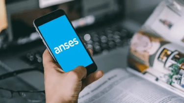 Presentando un certificado de Anses podés empezar a cobrar un plan en febrero. 