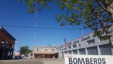 Bomberos Voluntarios de Regina combatieron el incendio. 