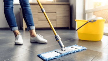 Las trabajadoras de casas particulares festejan su día el próximo 3 de abril, con nueva escala salarial. Archivo. 