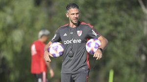 Los dos exRiver que podrían volver al club a mitad de año