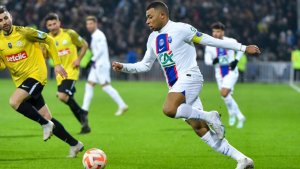 Sin Messi en cancha, Mbappe rompió un récord para el PSG por la Copa de Francia