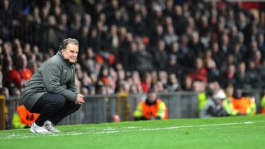 El último club dirigido por Bielsa fue el Leeds United de Inglaterra. 