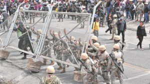 La economía de Perú, a prueba de los terremotos políticos
