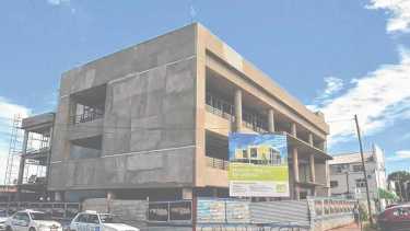 El edificio del Ipross en Viedma, lo que queda del Plan Castello.