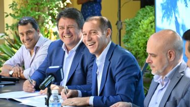 El decreto lo firmó hoy Omar Gutiérrez y ahora falta la resolución de la justicia electoral. Foto: Florencia Salto.