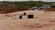 Imagen de Qué hay detrás de los petroleros atrapados en la ruta por la tormenta, en Rincón de los Sauces