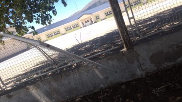 varias escuelas de Bariloche sufrieron vandalismo en el comienzo del receso de verano. Foto: gentileza