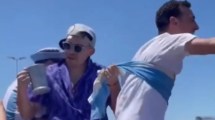 Imagen de El divertido video de Marcos «Huevo» Acuña cuidando a Lionel Scaloni que se volvió viral