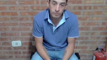 El imputado participó de la audiencia de forma virtual, desde la comisaría sexta de Plaza Huincul. 