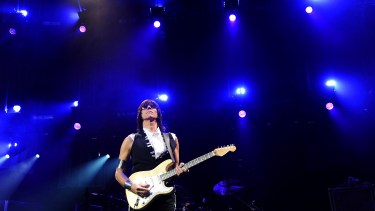 Beck, un virtuoso de la guitarra que traspasó los límites del blues, el jazz y el rock 'n' roll.