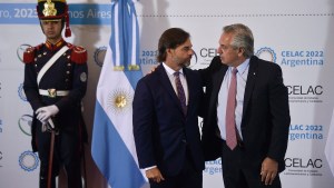 Lacalle Pou cuestionó a los países de la Celac que «no respetan la democracia ni los derechos humanos»