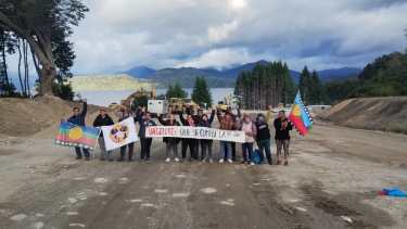 La comunidad mapuche Paicil Antriao reclama desde hace años la carpeta técnica del relevamiento territorial, para que el Estado les reconozcan las tierras que reclaman en Villa La Angostura. (foto de archivo)