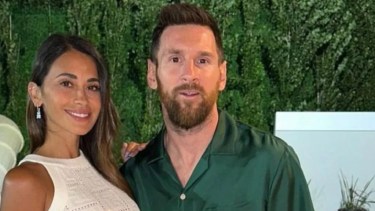 El vestuario de Lionel Messi, que utilizó para celebrar Año Nuevo, llamó la atención de sus seguidores.-
