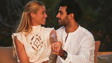 Nicole Neumann y Manu Urcera compartieron las íntimas imágenes del momento más especial. Foto: redes sociales.-