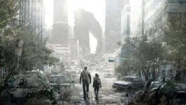 Ambientada veinte años después de la caída de la civilización por una pandemia de un hongo Cordyceps mutado que arrasa con más de la mitad de la población y que vuelve a quienes afecta en una especie de zombies, la serie sigue a Joel (Pedro Pascal) y a Ellie (Bella Ramsey).