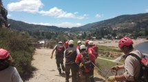 Imagen de Rescataron a una vecina de Plottier que sufrió un accidente en una montaña de San Martín