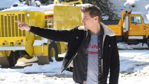 Tras una cirugía, Jeremy Renner permanece «en estado crítico pero estable»