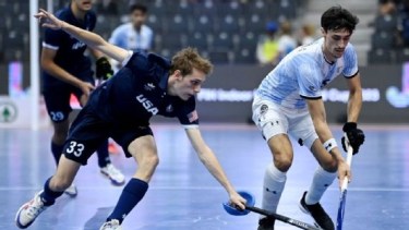 El barilochense Navarro fue titular en el combinado albiceleste.