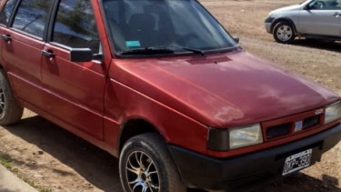 Este es el auto que difundieron que fue robado. (Centenario Digital).