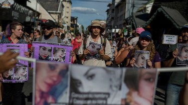 A principios de enero, familiares, amigos y conocidos de Brenda Díaz reclamaron justicia en Bariloche. (foto de archivo)