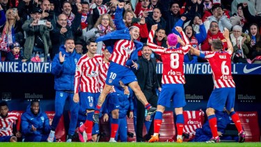 ¡Insólito! Por culpa del VAR, Ángel Correa festejó su gol cuando ya era suplente