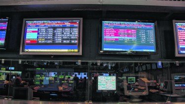 La primera reacción de los mercados fue positiva  ante la jugada del Tesoro Nacional. 