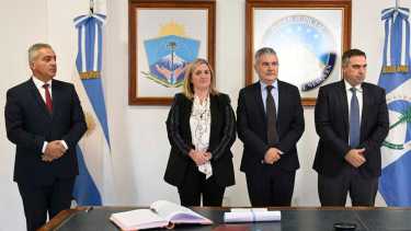 Germán Busamia, en minoría. Soledad Gennari repetirá. Al lado, Evaldo Moya, el presidente que no fue, y Gustavo Mazieres, el que alguna vez será.(Archivo/Florencia Salto)