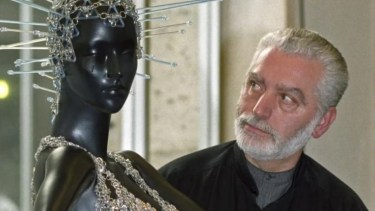Paco Rabanne, diseñador y creador de la marca de perfumes que llevan su nombre. Archivo.