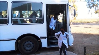 Según lo que concluyó el fallo, la responsabilidad era del propietario del transporte escolar y también del ministerio de Educación. Foto: Archivo.