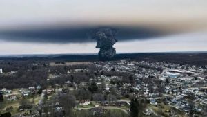 Chernobyl de Ohio: qué se sabe del tren que explotó con químicos tóxicos en Estados Unidos