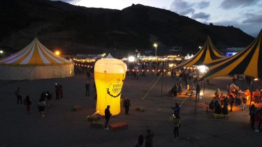 El Festival de la Cerveza Artesanal tuvo dos días a pura música, cerveza y gastronomía patagónica en la base del cerro Catedral. Gentileza