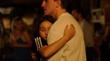 Imagen de «Aftersun», las últimas vacaciones de un padre y su hija