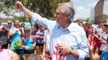 Imagen de Alberto Fernández busca calmar la interna del Frente de Todos y habrá una mesa para definir candidatos