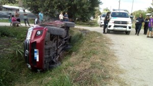 Conductor borracho puso a manejar a su hijo de 11 años y volcaron en Mar del Plata: le suspendieron la licencia