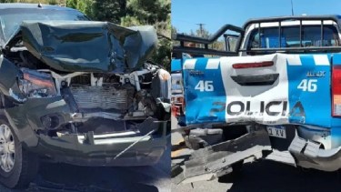 La camioneta del ejercito impactó con la parte trasera del vehículo de la policía. Foto: https://www.facebook.com/fmdellagoradio