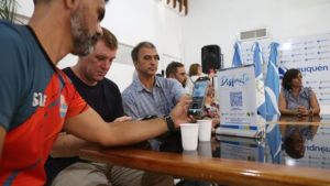 Una app con datos sobre la Fiesta de la Confluencia, alojamientos y qué visitar en Neuquén