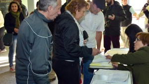 Empadronan a extranjeros para la elección municipal de Regina