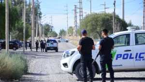 Intento de fuga en Roca: «Eran 10 o 15 internos que se subieron a los techos con lanzas, frazadas y escudos»