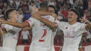 Huracán marcó 11 goles en tres partidos y disfruta su gran momento