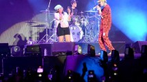 Imagen de Fiesta de la Confluencia: viajó a Neuquén para ver a Lit Killah y él la subió al escenario