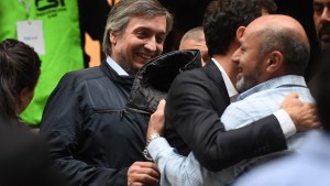 La cumbre del Frente de Todos empezó con la sorpresiva presencia de Máximo Kirchner
