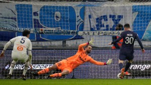 Messi rompió otra marca en la victoria de PSG en el clásico de Francia